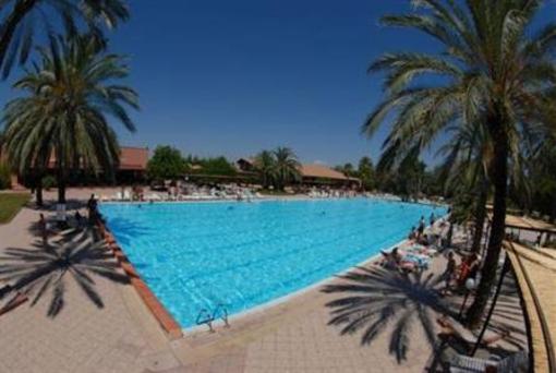 фото отеля Villaggio Torre del Faro Scanzano Jonico