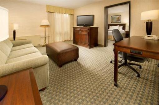 фото отеля Drury Inn & Suites Kansas City Stadium
