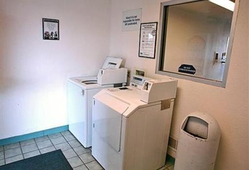фото отеля Motel 6 Flagstaff - Butler Avenue