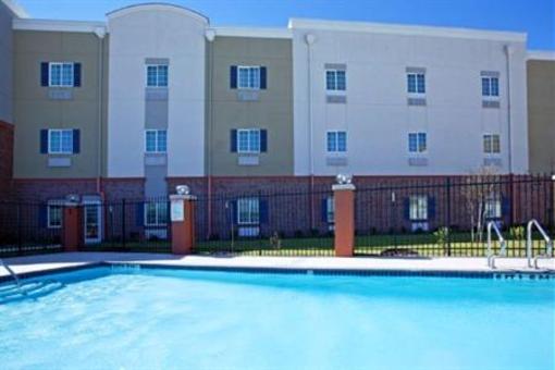 фото отеля Candlewood Suites League City