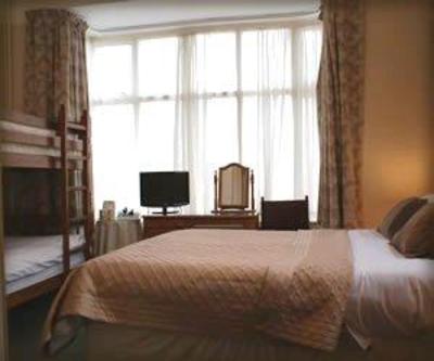 фото отеля The Crescent Guest House