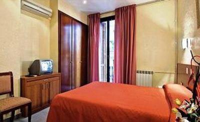 фото отеля Hotel Pelayo Barcelona