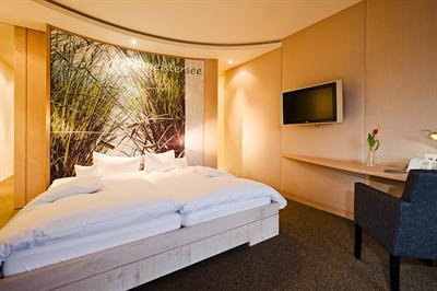 фото отеля Hotel Kaufmann Roßhaupten