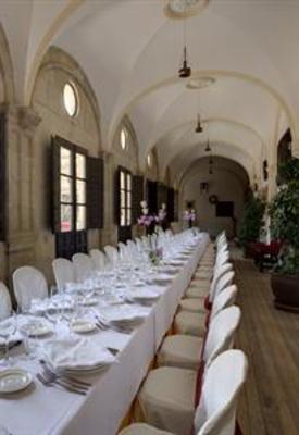 фото отеля Hotel Real Colegiata San Isidoro