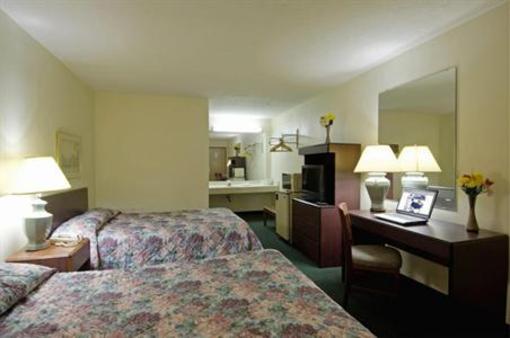 фото отеля Americas Best Value Inn - Columbus North