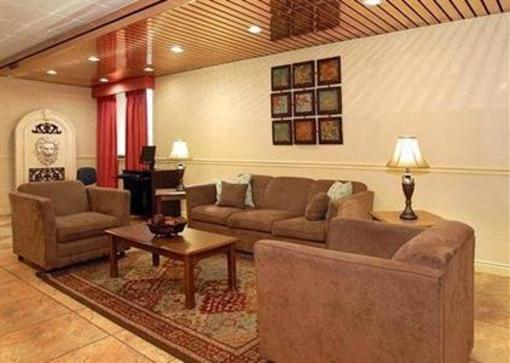 фото отеля Quality Inn & Suites Louisville Jeffersontown
