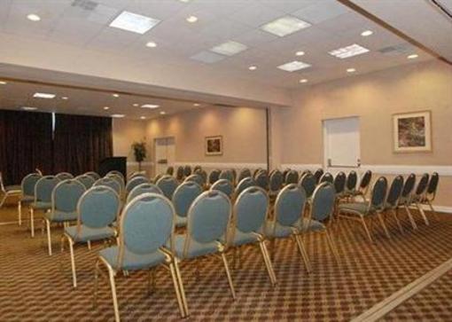 фото отеля Quality Inn & Suites Louisville Jeffersontown
