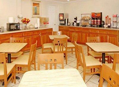 фото отеля Comfort Inn Anaheim