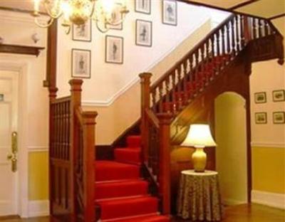 фото отеля Ditton Lodge Hotel London