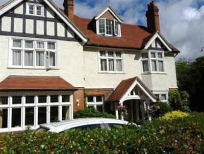 фото отеля Ditton Lodge Hotel London
