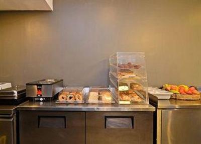 фото отеля Quality Hotel Midtown