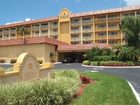 фото отеля La Quinta Inn & Suites Coral Springs University Dr