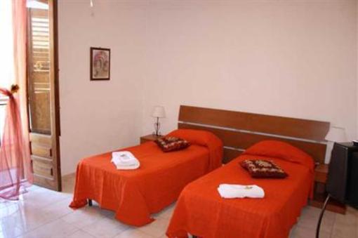 фото отеля Al 316 Bed and Breakfast Palermo