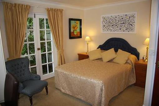 фото отеля Upper Mount House Hotel