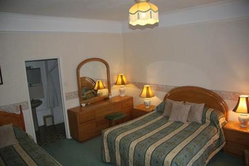 фото отеля Upper Mount House Hotel
