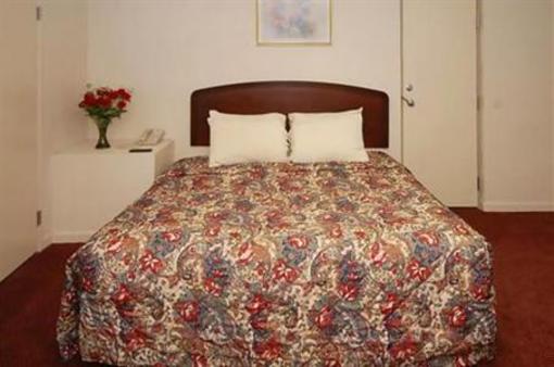 фото отеля Super 8 Motel Washington Augusta