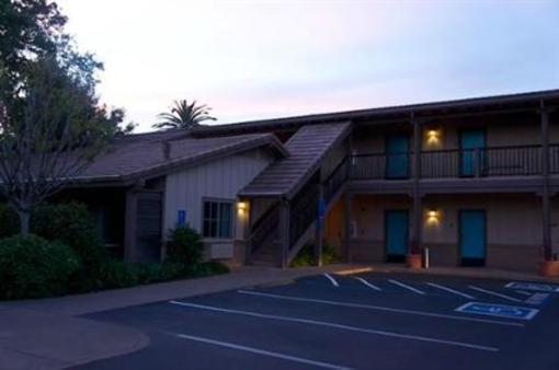 фото отеля El Pueblo Inn