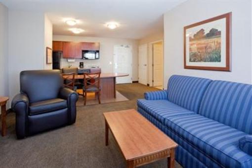 фото отеля Candlewood Suites Cheyenne