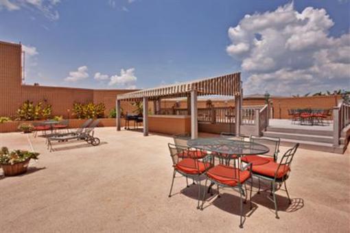 фото отеля Holiday Inn Columbus (Mississippi)
