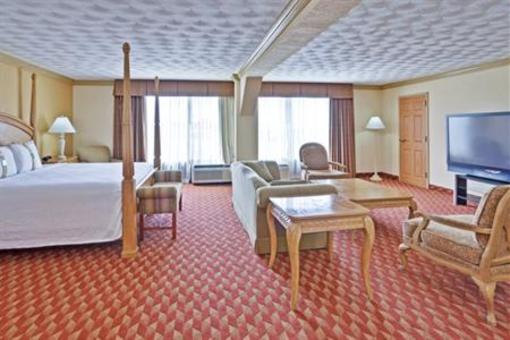 фото отеля Holiday Inn Columbus (Mississippi)