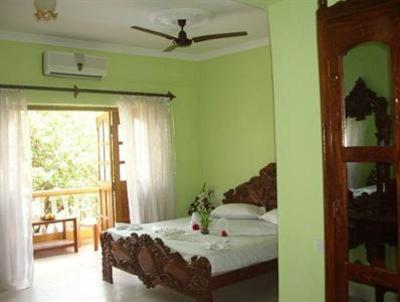фото отеля Hotel Villa Theresa Calangute