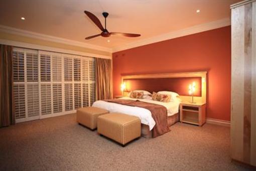 фото отеля Schneider's Guest House White River