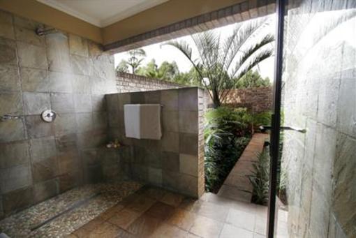 фото отеля Schneider's Guest House White River