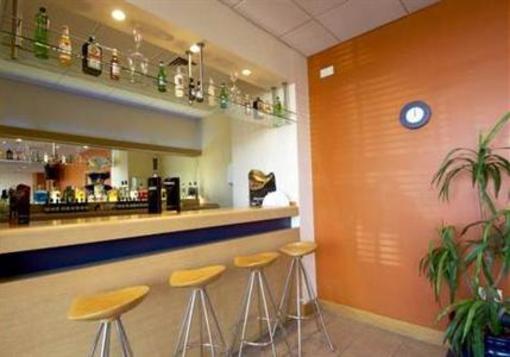 фото отеля Travelodge Galway
