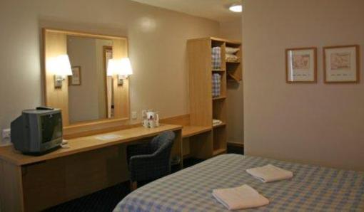 фото отеля Travelodge Galway
