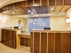 фото отеля Holiday Inn Express & Suites Lincoln Airport