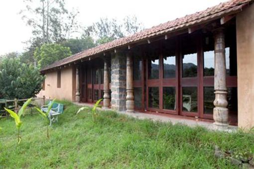 фото отеля Elephant Valley Eco Farm Hotel