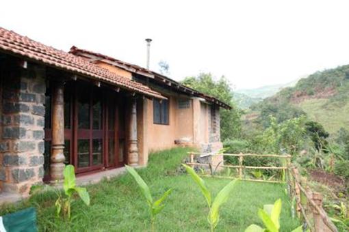 фото отеля Elephant Valley Eco Farm Hotel
