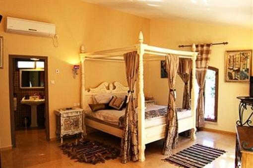 фото отеля Beit Yosef Bed & Breakfast