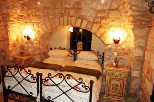 фото отеля Beit Yosef Bed & Breakfast