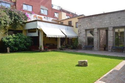 фото отеля Howard Johnson Calle Real Morelia