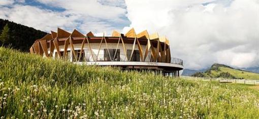 фото отеля Alpina Dolomites Hotel Kastelruth