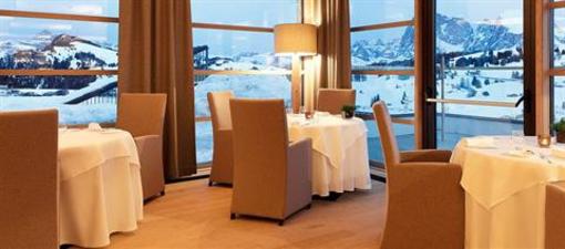 фото отеля Alpina Dolomites Hotel Kastelruth