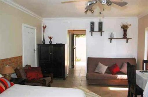 фото отеля Crooked Tree Cottage