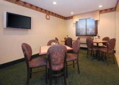 фото отеля Comfort Inn Nashville White Bridge
