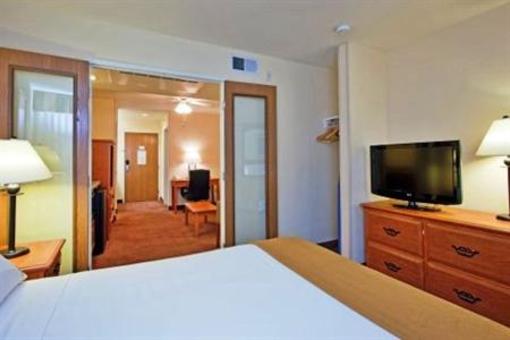 фото отеля Holiday Inn Express Hotel & Suites Scottsdale