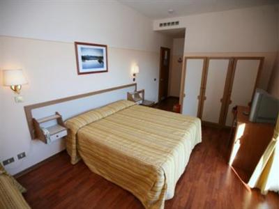 фото отеля Tirreno Hotel Lavagna