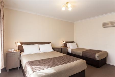 фото отеля BEST WESTERN Olde Maritime Motor Inn
