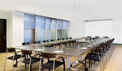 фото отеля Four Points by Sheraton Bolzano