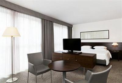 фото отеля Four Points by Sheraton Bolzano