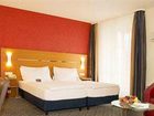 фото отеля Ramada La Palma au Lac