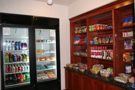 фото отеля Holiday Inn Express & Suites - McKinleyville