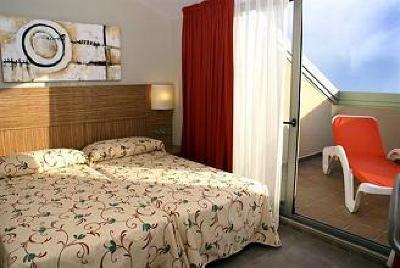 фото отеля Odissea Park Apartaments Santa Susanna