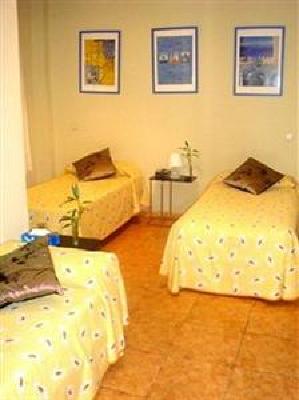 фото отеля Salamanca Hostal Madrid