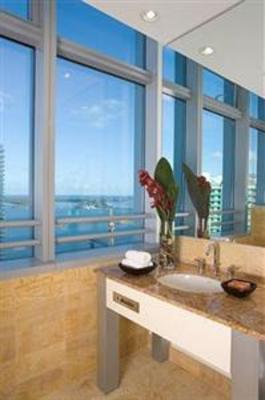 фото отеля Conrad Miami