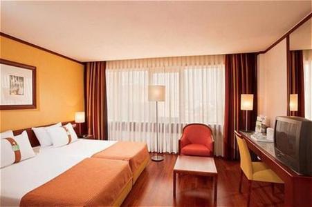 фото отеля Holiday Inn Lisbon - Continental